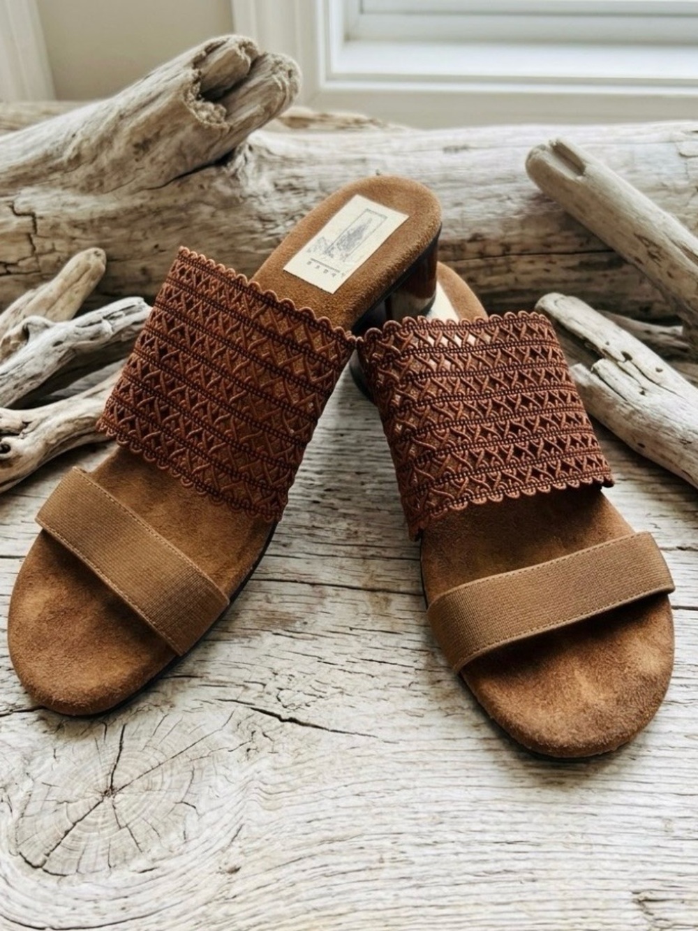 Women’s San Miguel woven sandals Size 8-Excellent condition